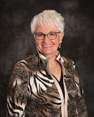 Portrait of Pat Olchowy, Associate.